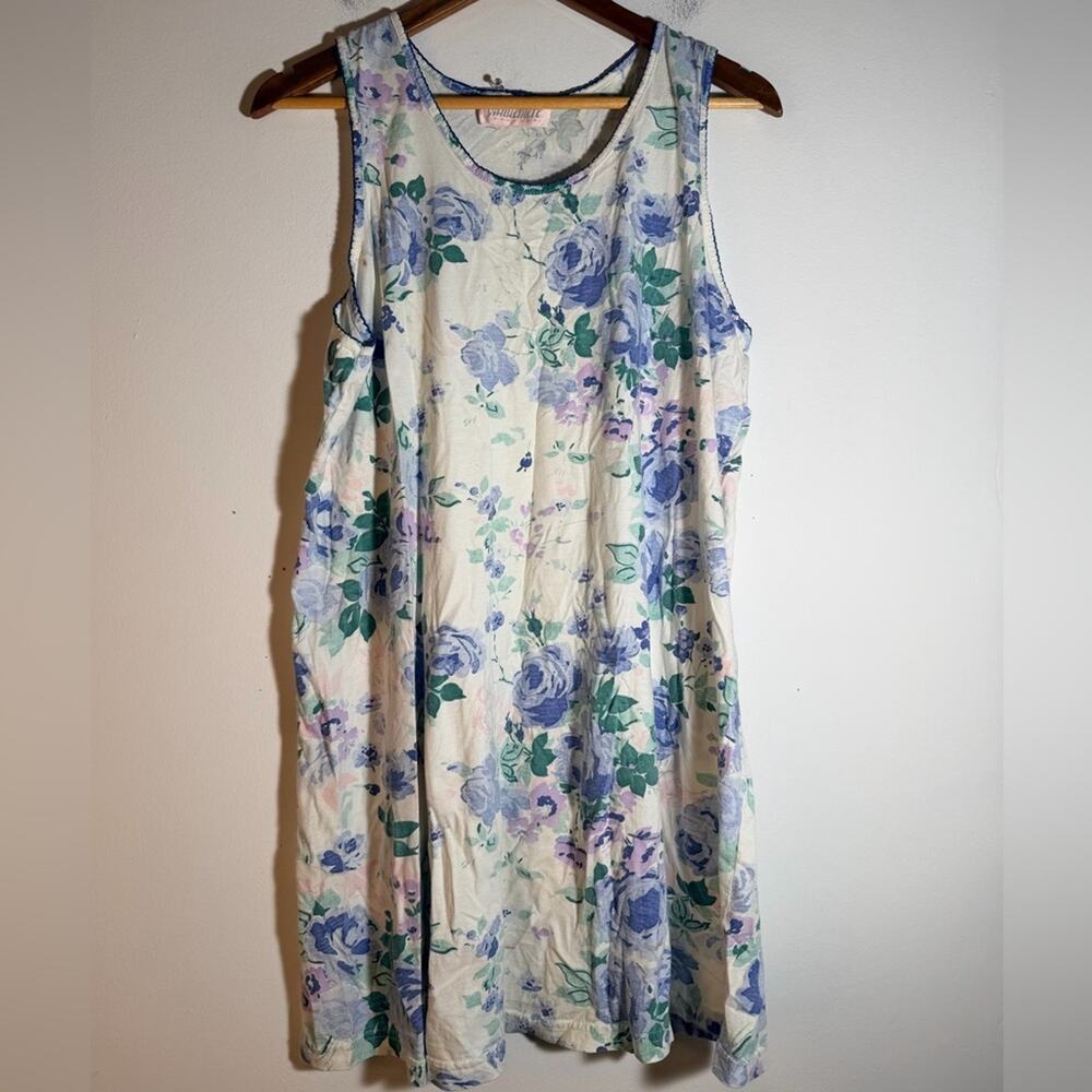 Vintage Floral Sleeveless Nightgown